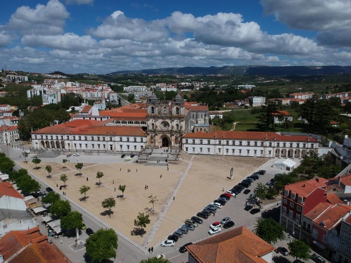 Quartos Confortaveis Em Casa Proximo Ao Mosteiro Баталья Экстерьер фото