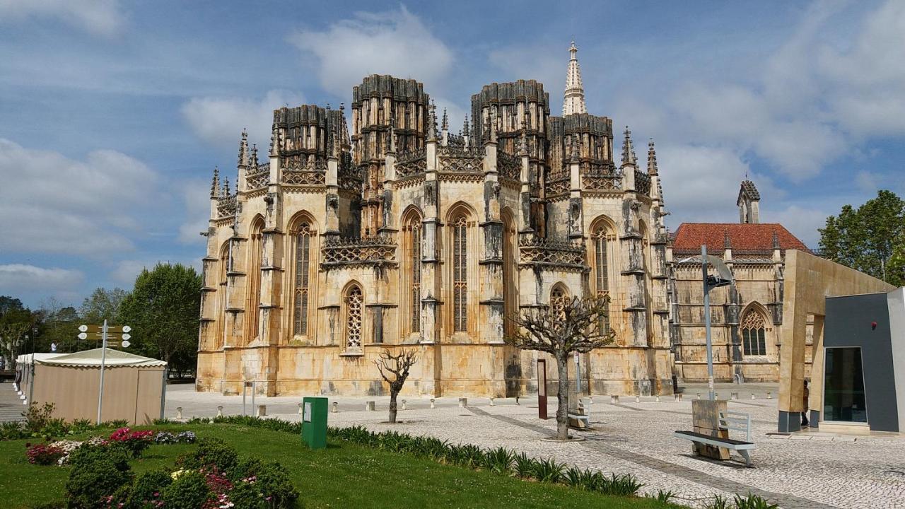 Quartos Confortaveis Em Casa Proximo Ao Mosteiro Баталья Экстерьер фото